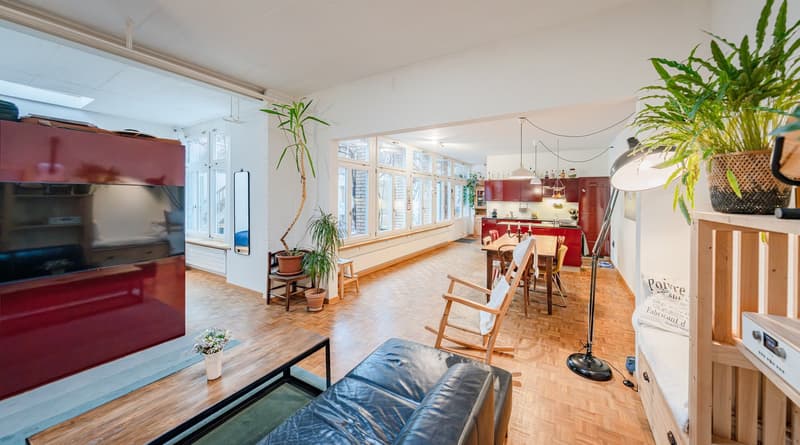 lichtdurchflutetes Loft im Erdgeschoss mit Sicht auf Innenhof (3)