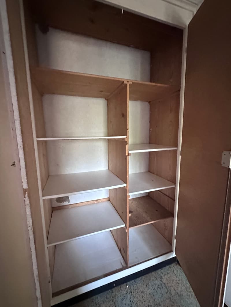 helle 2 1/2 Zimmer Wohnung 2. OG süd mit privatem Balkon und Dachzimmer (4)