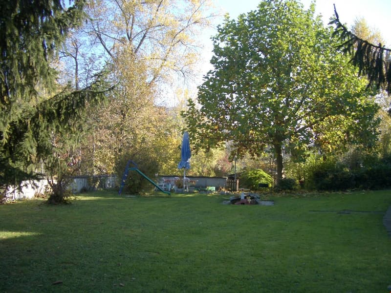Original office/studio with a wonderful view in an attractive 2-family house in the village center (9)