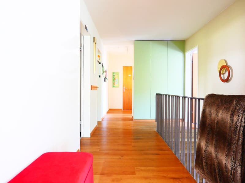 Gepflegtes, freistehendes 7 1/2-Zi'Einfamilienhaus mit grosszügigem Umschwung ... RESERVIERT ! (7)