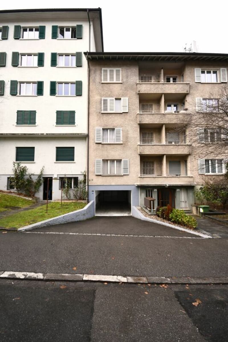 Car Garage/Workshop (4)
