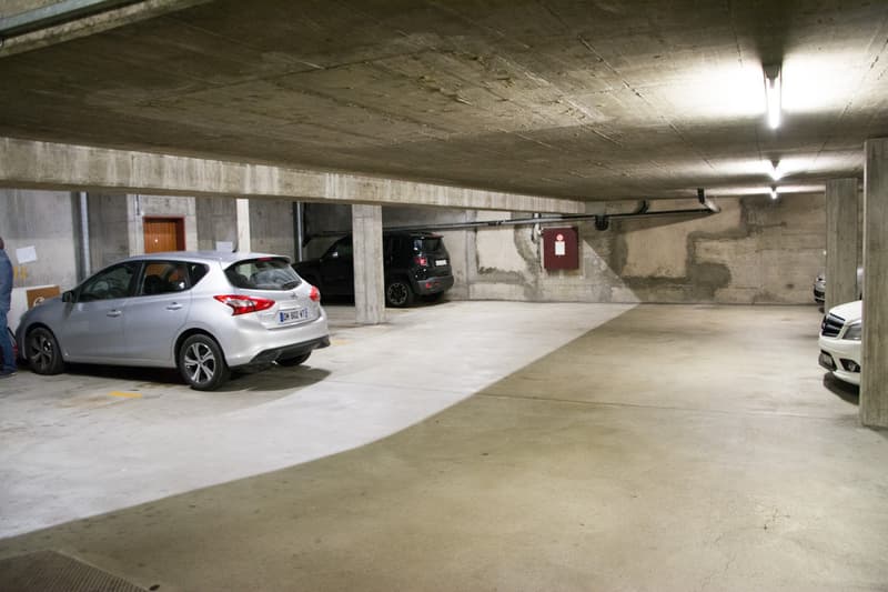 Posto auto in garage sotterraneo vicino a Messe Basel (3)