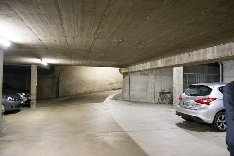 Posto auto in garage sotterraneo vicino a Messe Basel (2)