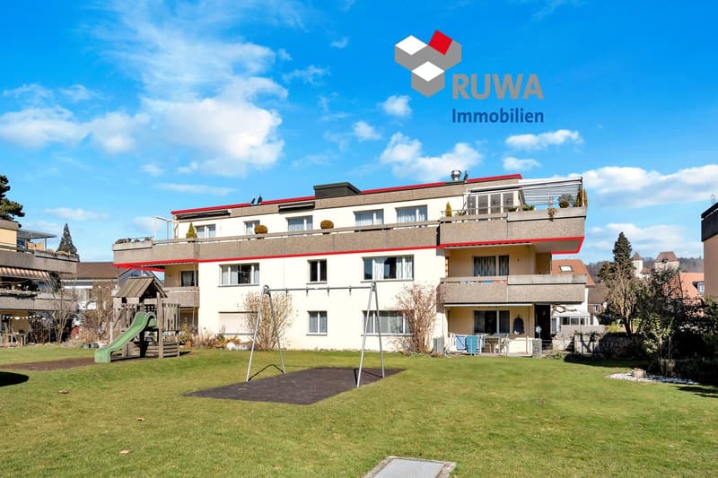 Exklusive Attikawohnung in Burgdorf – Ein Wohntraum mit viel Privatsphäre und Stil...