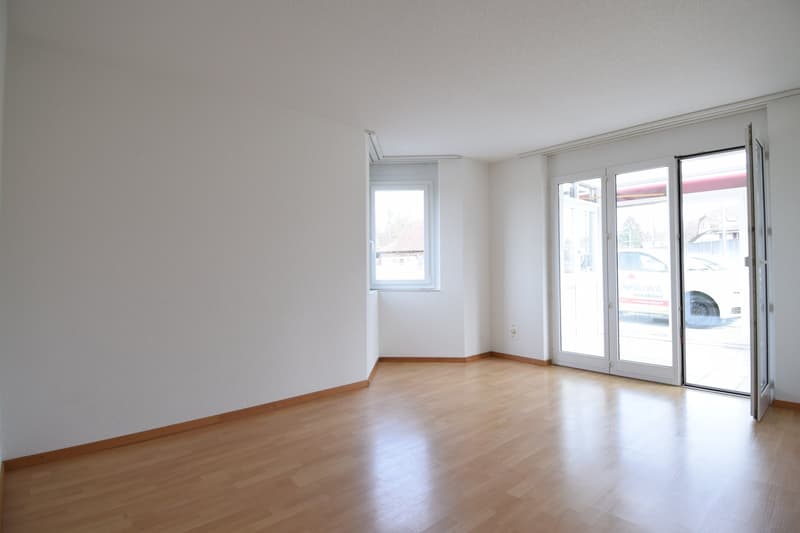 Lyssach...Schöne 2.5 Zimmer Wohnung Erdgeschoss (1)