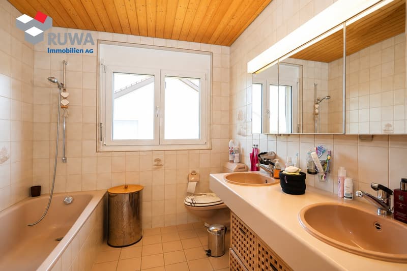 Familienfreundliches Einfamilienhaus mit grossem Umschwung in der Gemeinde Buchegg (8)
