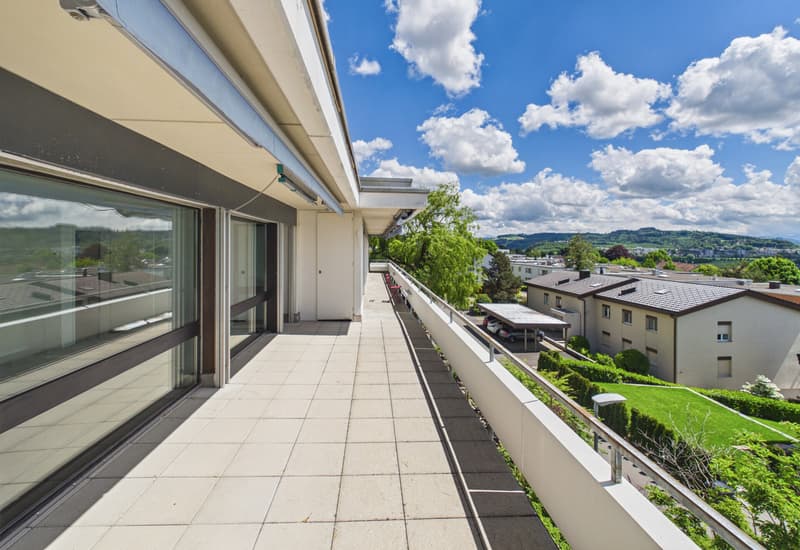 OG, Balkon