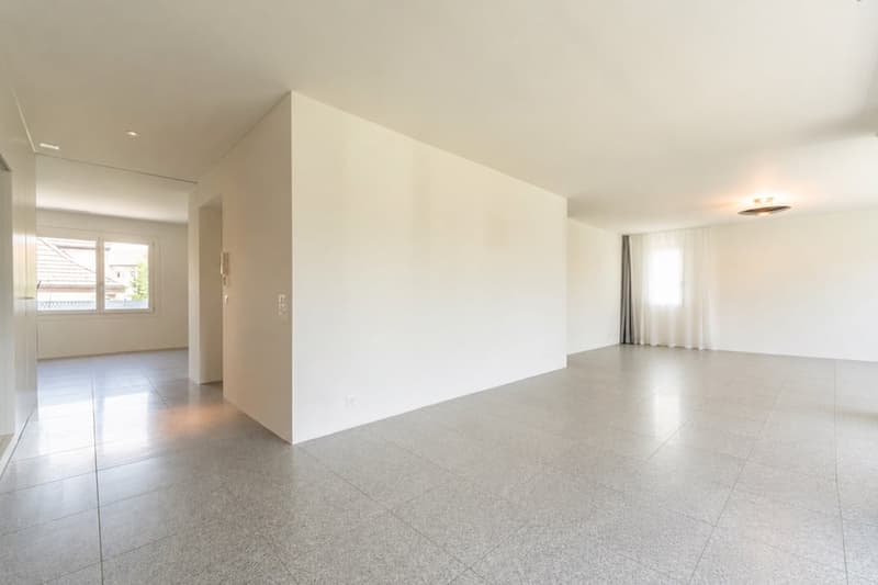 Grosszügige 3.5-Zimmer-Wohnung mit Abendsonnenbalkon, 7 Gehminuten vom Bahnhof Aarau (4)
