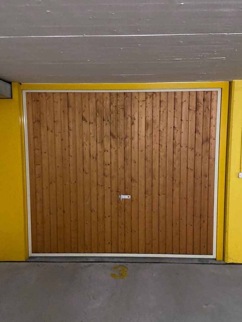 Abschliessbare Garagenbox in Tiefgarage zu vermieten (1)