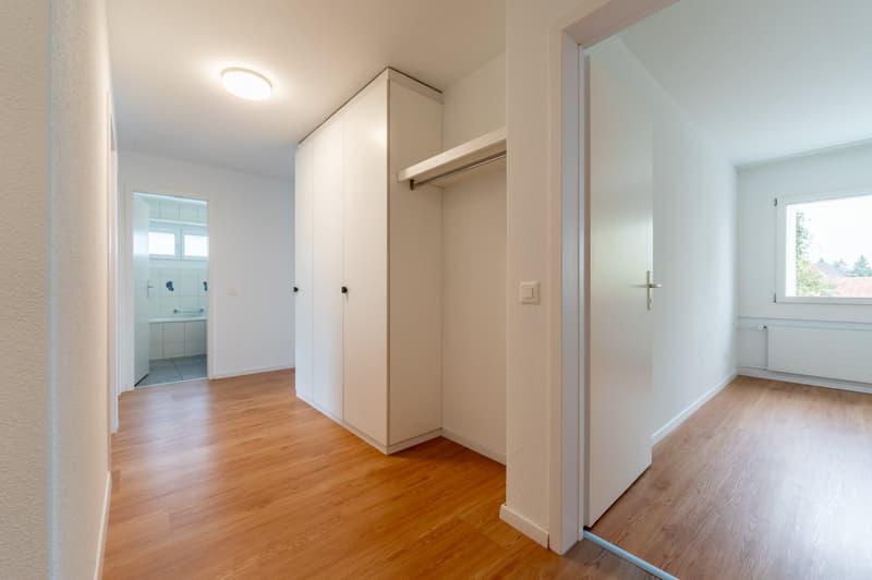Helle 5,5 -Zimmerwohnung an ruhiger Lage (3)