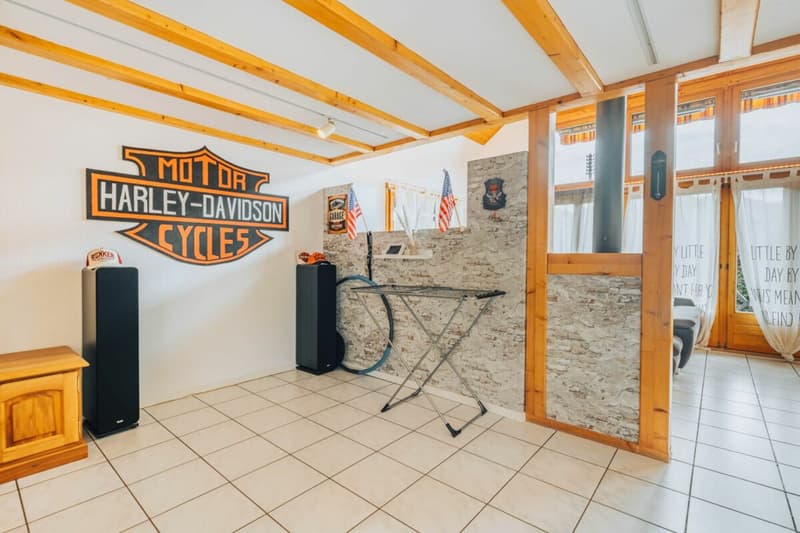 Habitation multigénérationnelle dans deux unités avec beaucoup d'espace (283m2) (18)
