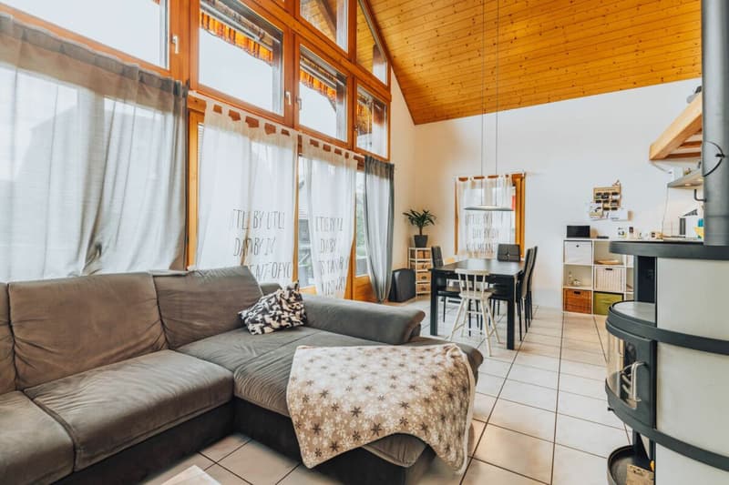 Habitation multigénérationnelle dans deux unités avec beaucoup d'espace (283m2) (10)