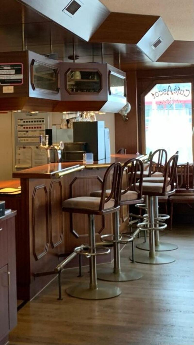 Café / Restaurant an top Lage beim Bahnhof und an der Kantonsstrasse (7)