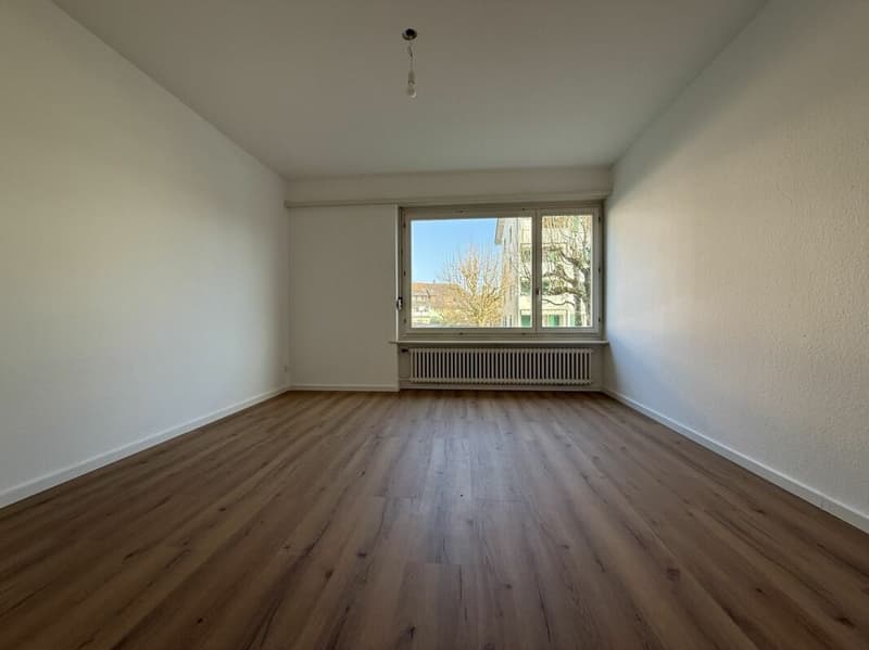Gepflegte 3.5-Zimmer Wohnung mit Balkon (6)