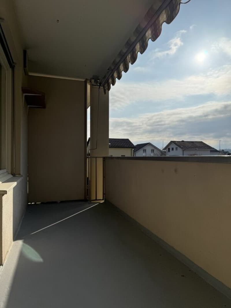 Gepflegte 3.5-Zimmer Wohnung mit Balkon (9)