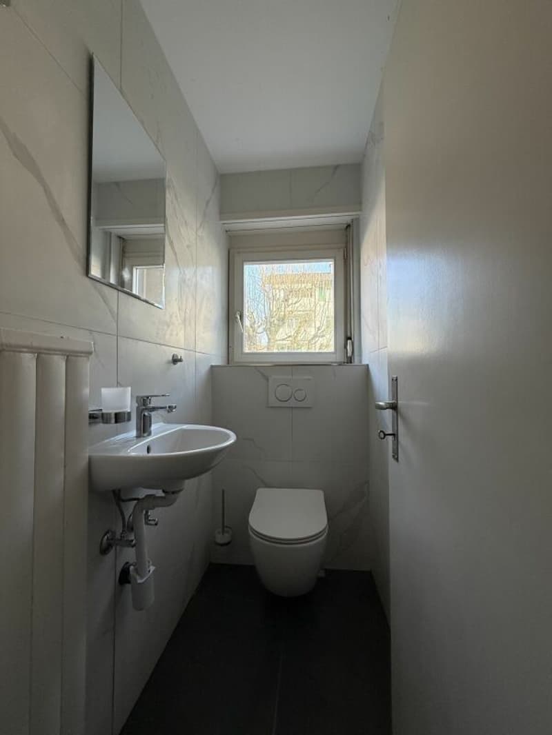 Gepflegte 3.5-Zimmer Wohnung mit Balkon (8)