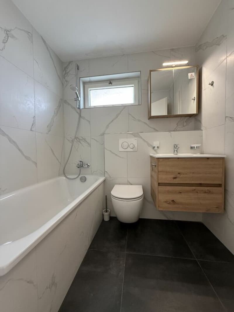 Gepflegte 3.5-Zimmer Wohnung mit Balkon (7)