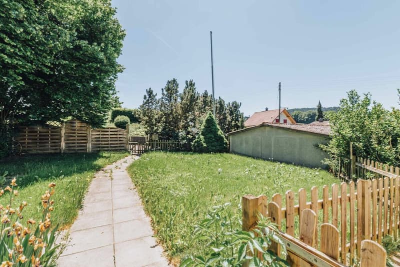Charmantes Einfamilienhaus mit Garten und viel Potenzial in Melchnau (5)