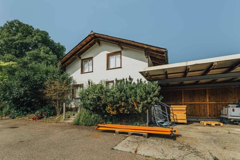 Zweifamilienhaus beim Bahnhof Kleindietwil - Viel Potenzial zum erschwinglichen Preis (2)