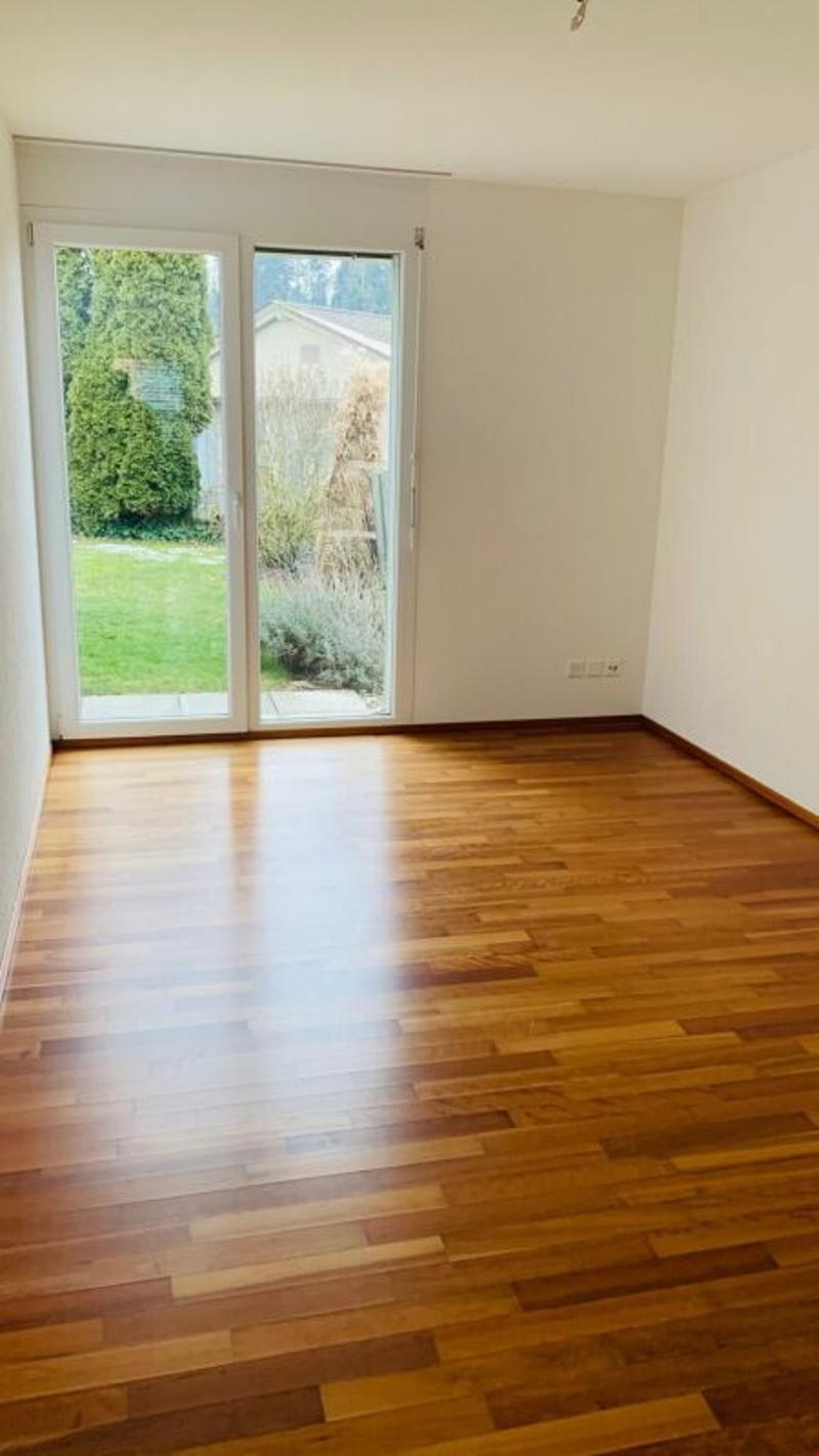 4.5-Zimmer Gartenwohnung mit Blick ins Grüne (7)