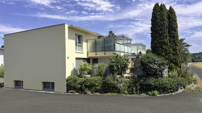 4.5-Zimmer Gartenwohnung mit Blick ins Grüne (1)