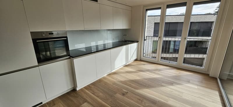 Topmoderne 2.5-Zimmerwohnung in unmittelbarer Nähe zum Bahnhof (2)