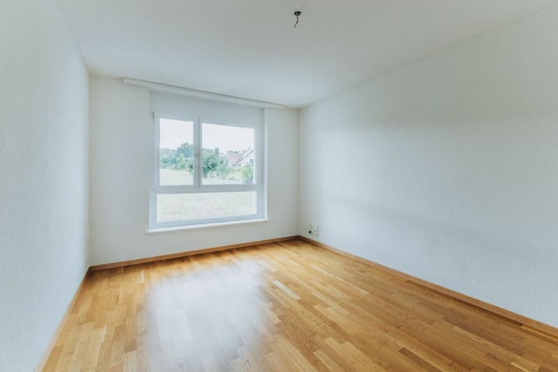 4.5-Zimmerwohnung in ruhiger Umgebung mit Blick ins Grüne (8)