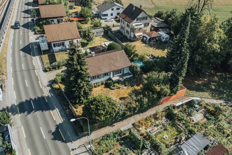 6-Zimmer-Einfamilienhaus mit Garten und vielseitigem Gestaltungspotenzial (4)