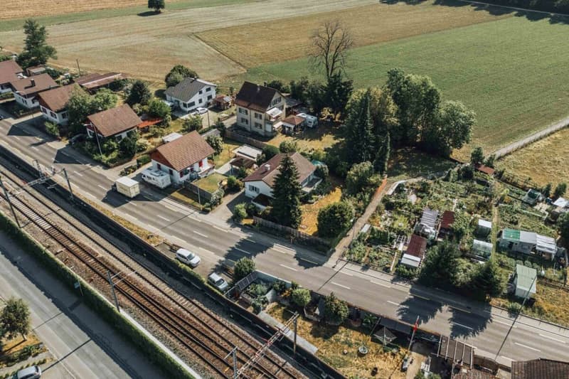 6-Zimmer-Einfamilienhaus mit Garten und vielseitigem Gestaltungspotenzial (6)