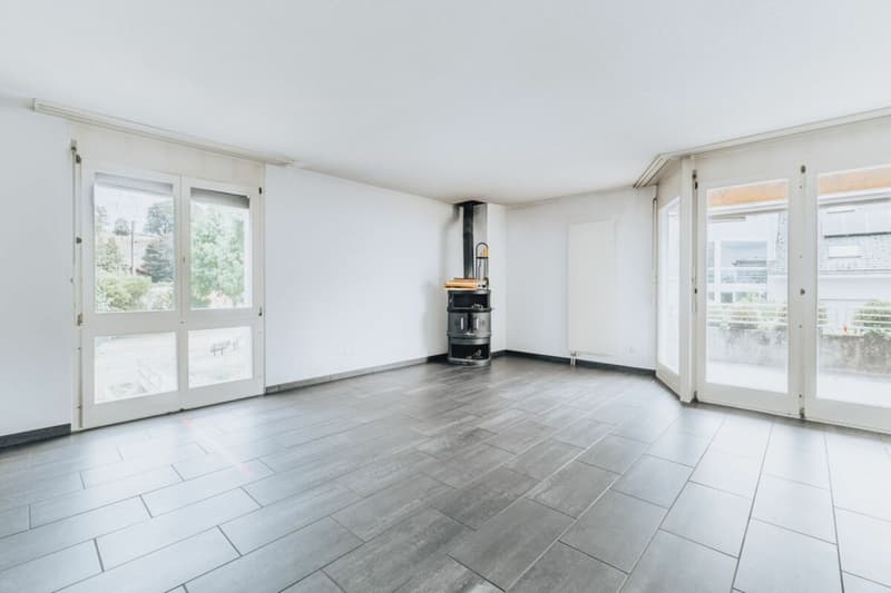 Helle 4.5 Zimmer Eigentumswohnung mit gedecktem Balkon (10)