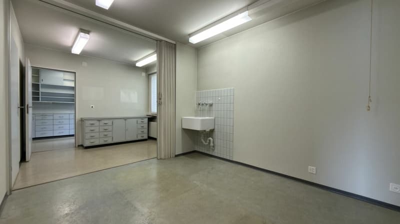 Wohnen und Arbeiten unter einem Dach: Grosszügige 11.5-Zimmer-Liegenschaft in Langenthal (17)