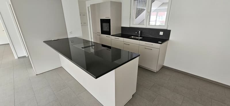 Top moderne 2 1/2-Zimmerwohnung, 70m2 (1)