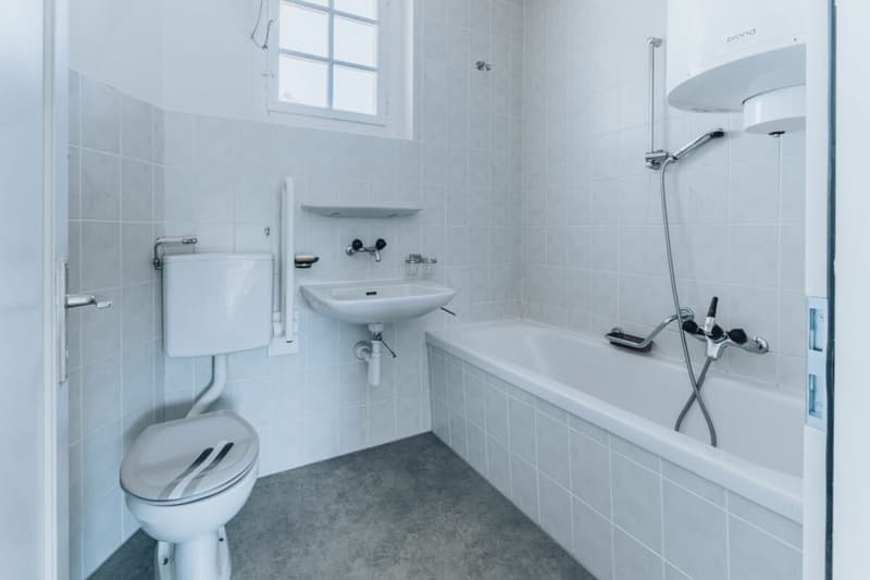 7-Zimmer Einfamilienhaus mit Garten und viel Gestaltungsspielraum (15)