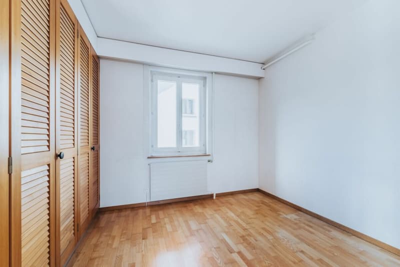 7-Zimmer Einfamilienhaus mit Garten und viel Gestaltungsspielraum (8)