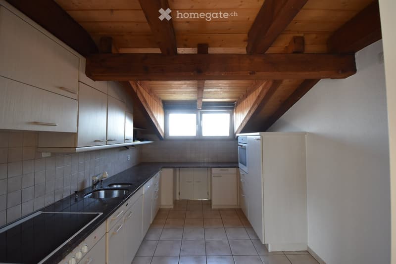 2.5-Zimmer Dachwohnung im Herzen des Breitenrainquartiers (2)