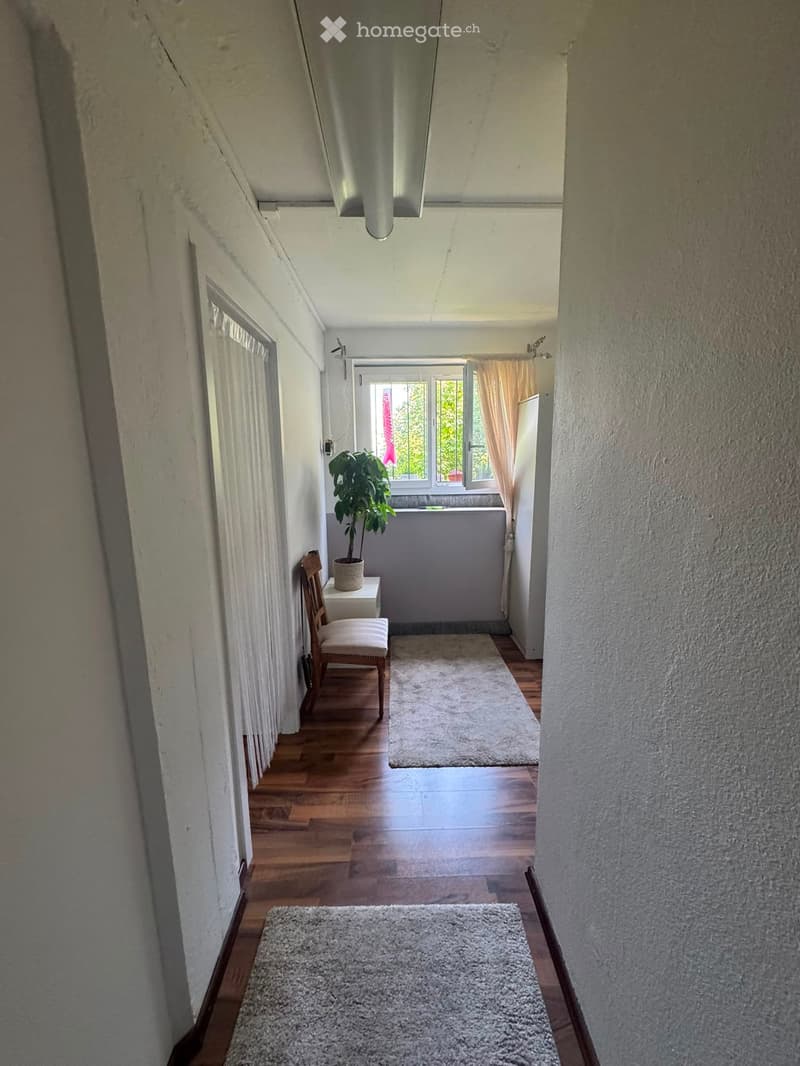 Büro-/Verkaufslokal mit Lagerraum (9)