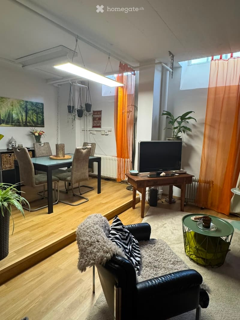 Büro-/Verkaufslokal mit Lagerraum (4)