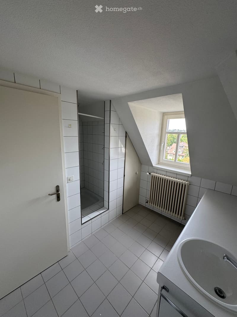 Lichtdurchflutete Wohnung mit traumhaftem Blick über die Stadt Bern (15)