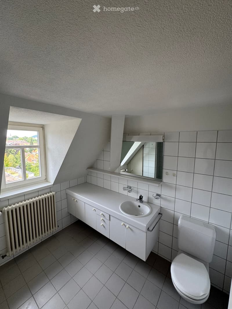 Lichtdurchflutete Wohnung mit traumhaftem Blick über die Stadt Bern (14)