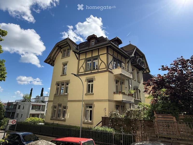 Lichtdurchflutete Wohnung mit traumhaftem Blick über die Stadt Bern (1)