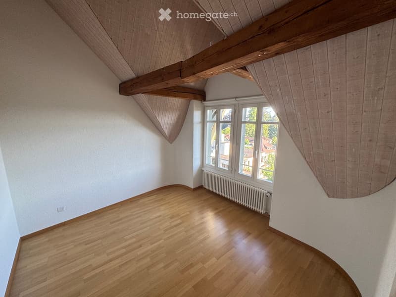 Lichtdurchflutete Wohnung mit traumhaftem Blick über die Stadt Bern (8)