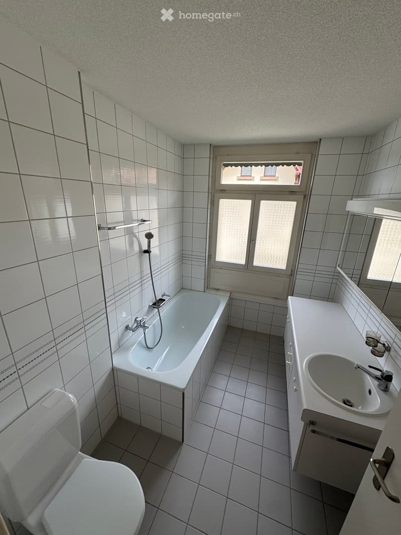 Lichtdurchflutete Wohnung mit traumhaftem Blick über die Stadt Bern (13)