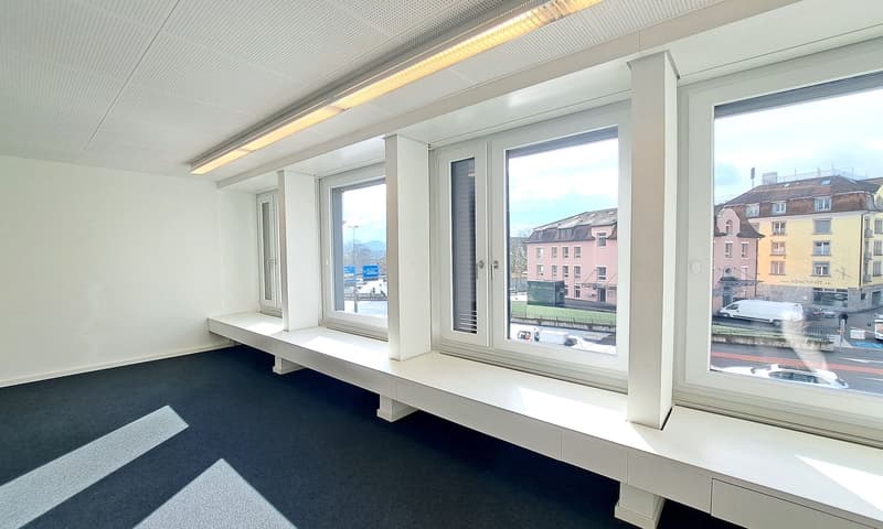 Attraktive 41m² Bürofläche an zentraler Lage (2)