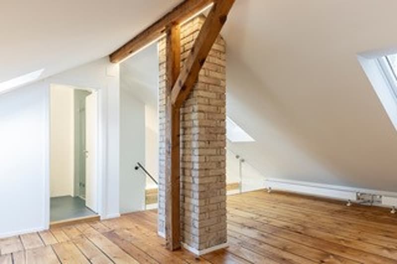 Charmante 6-Zimmer-Maisonette-Wohnung in renoviertem Altbau (3)