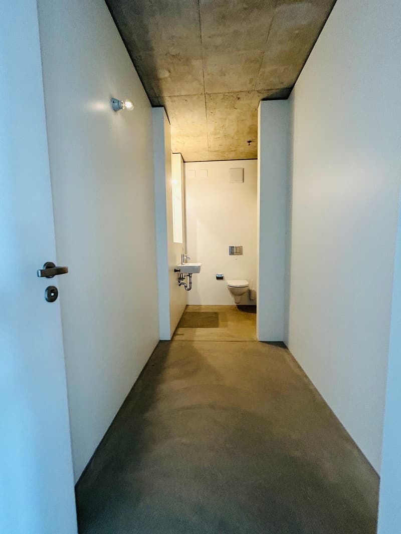 Nachmieter gesucht: Moderne 2.5-Zimmer-Wohnung mit Balkon (11)
