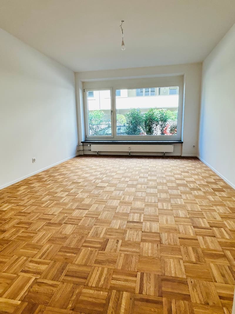 Renovierte 3.5-Zimmer-Garten-Wohnung direkt am Rhein (8)