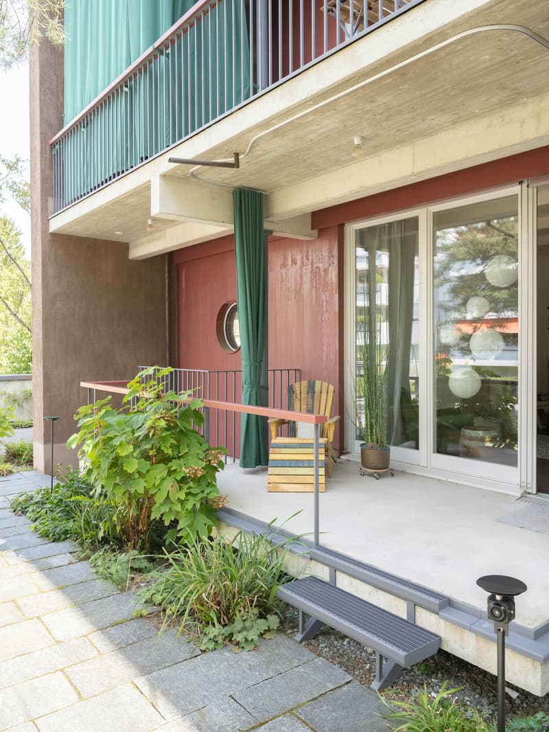 Aussergewöhnliches Atelier mit Veranda am Südhang des Zürichsees! (4)
