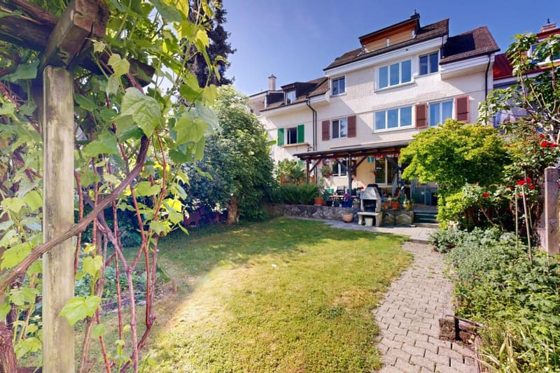 Garten und Sitzplatz