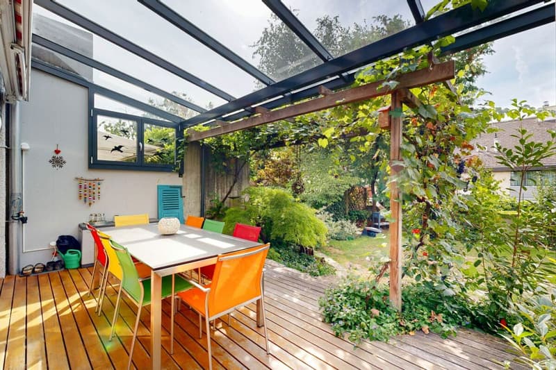 EG | Terrasse mit Pergola