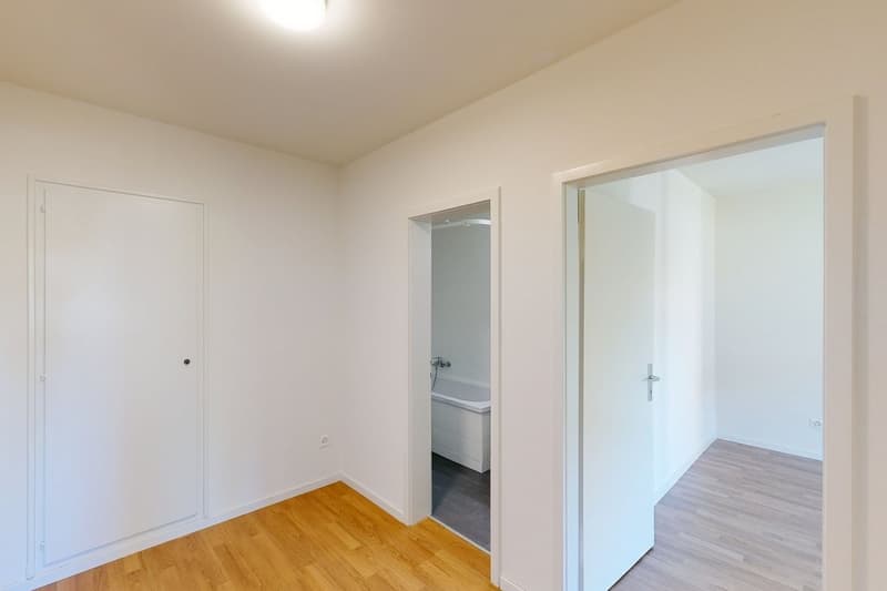 Vorplatz mit Einbauschrank